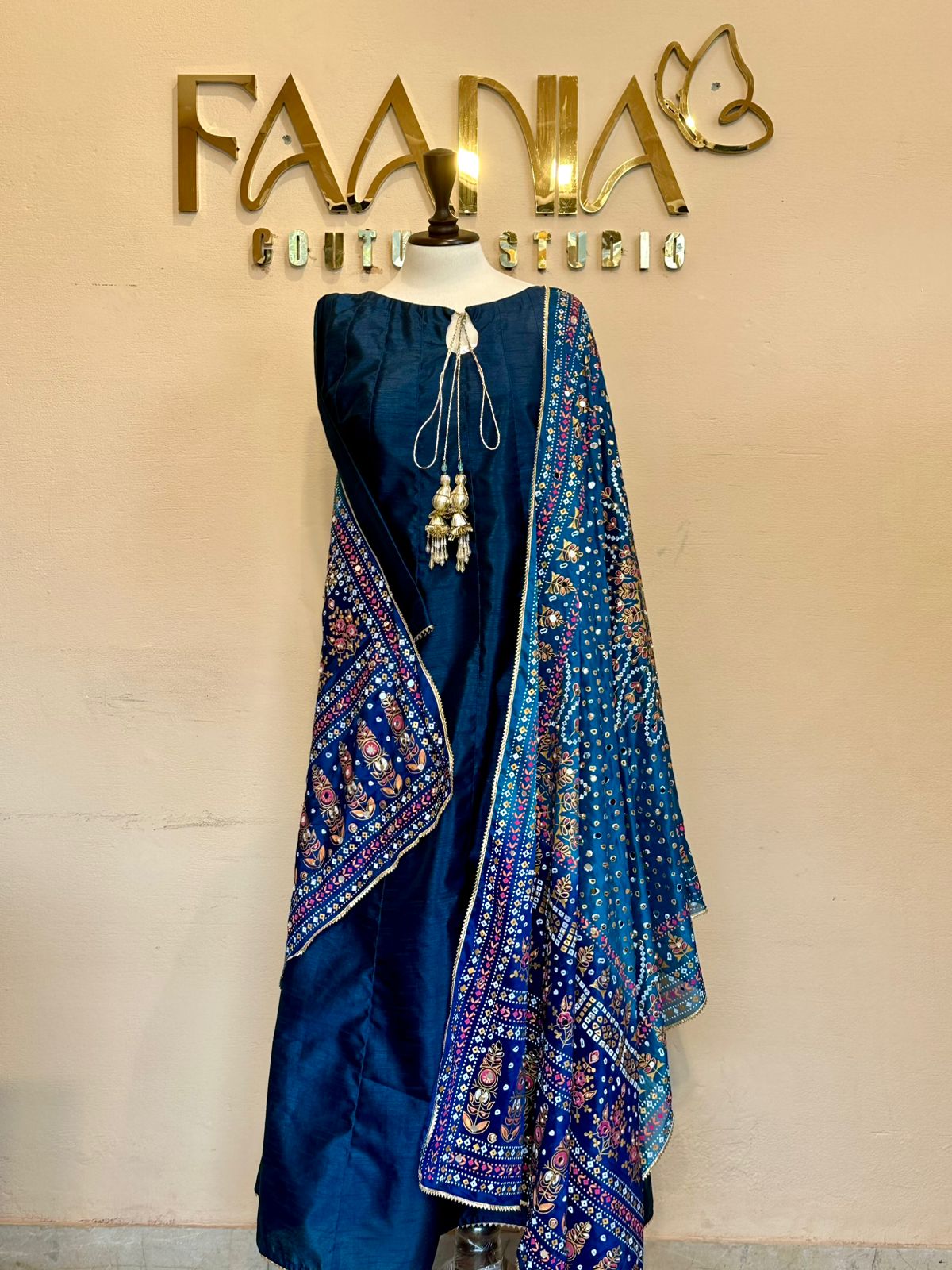 Qalidar Silk Ensemble