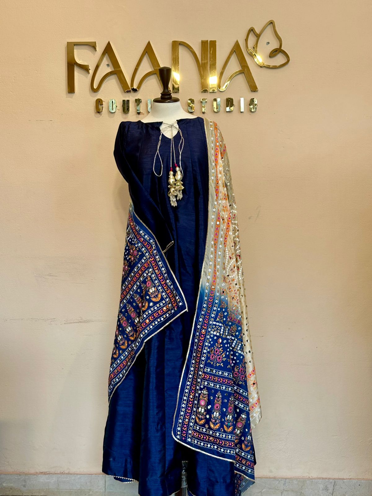 Qalidar Silk Ensemble