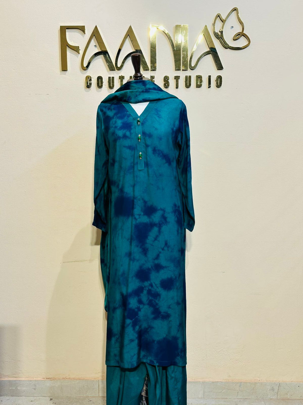 Oceanic Teal